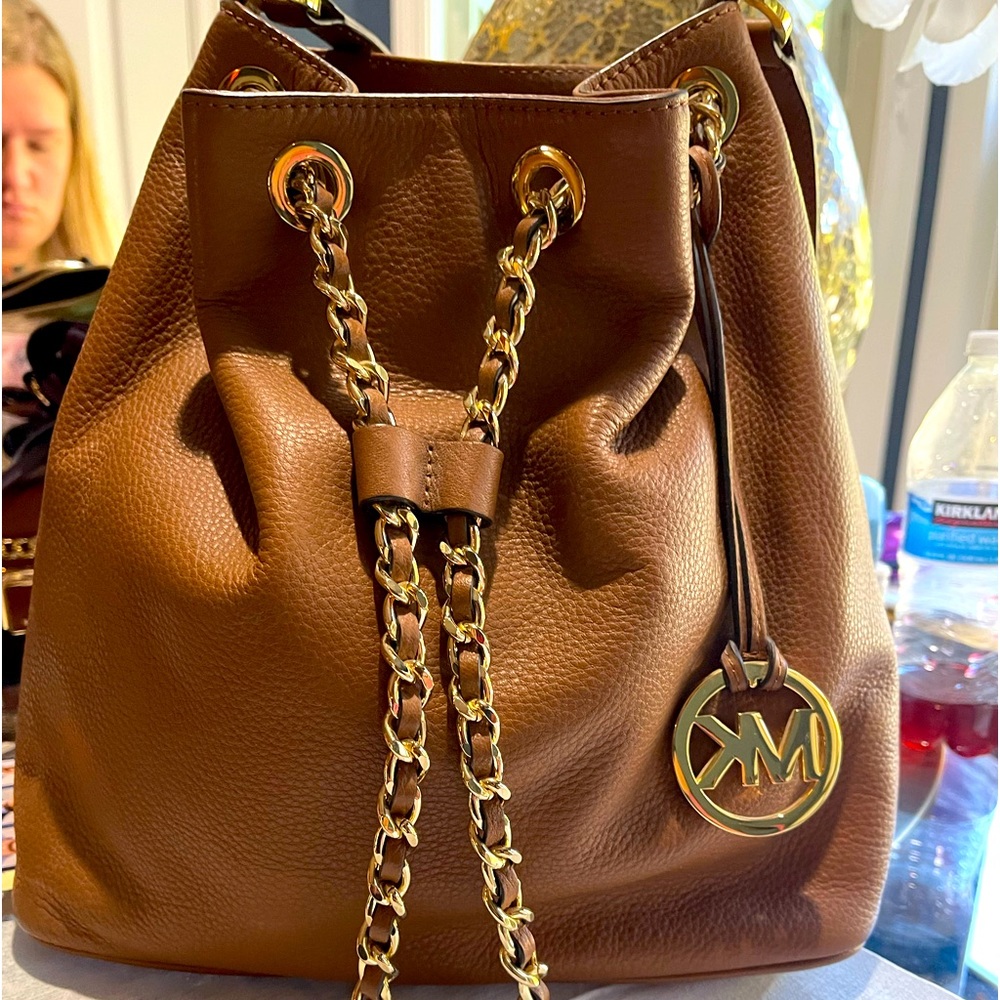 Original Michael kors bucket style bag
